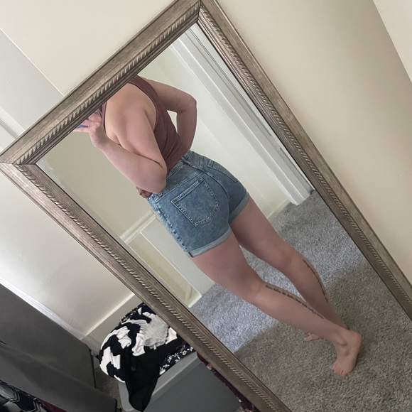 3/$15 - Wild Fable High-Waisted Denim Mom Shorts - Picture 3 of 5
